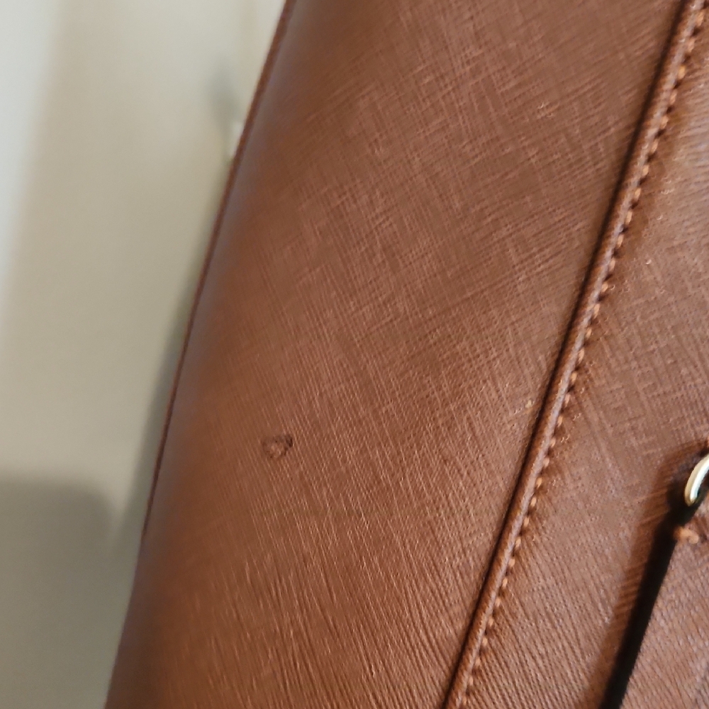 Calvin Klein Tan Leather Shoulder Bag - Picture 7 of 11